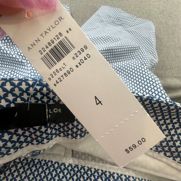 NEW! Ann Taylor Devin Fit Shorts Size 4 Blue & White $59 Cotton Blend Bermuda - Picture 10 of 14